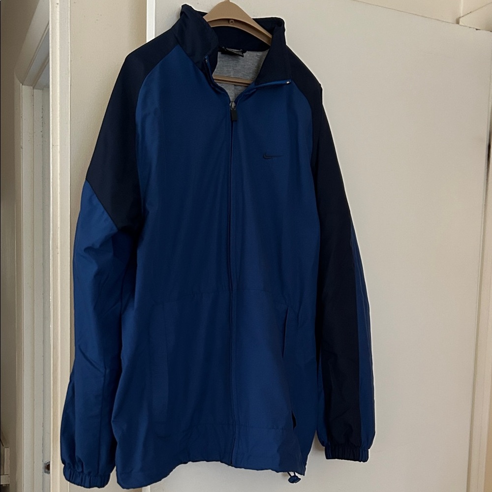 Nike Men's Two-Tone Blue Lined Windbreaker